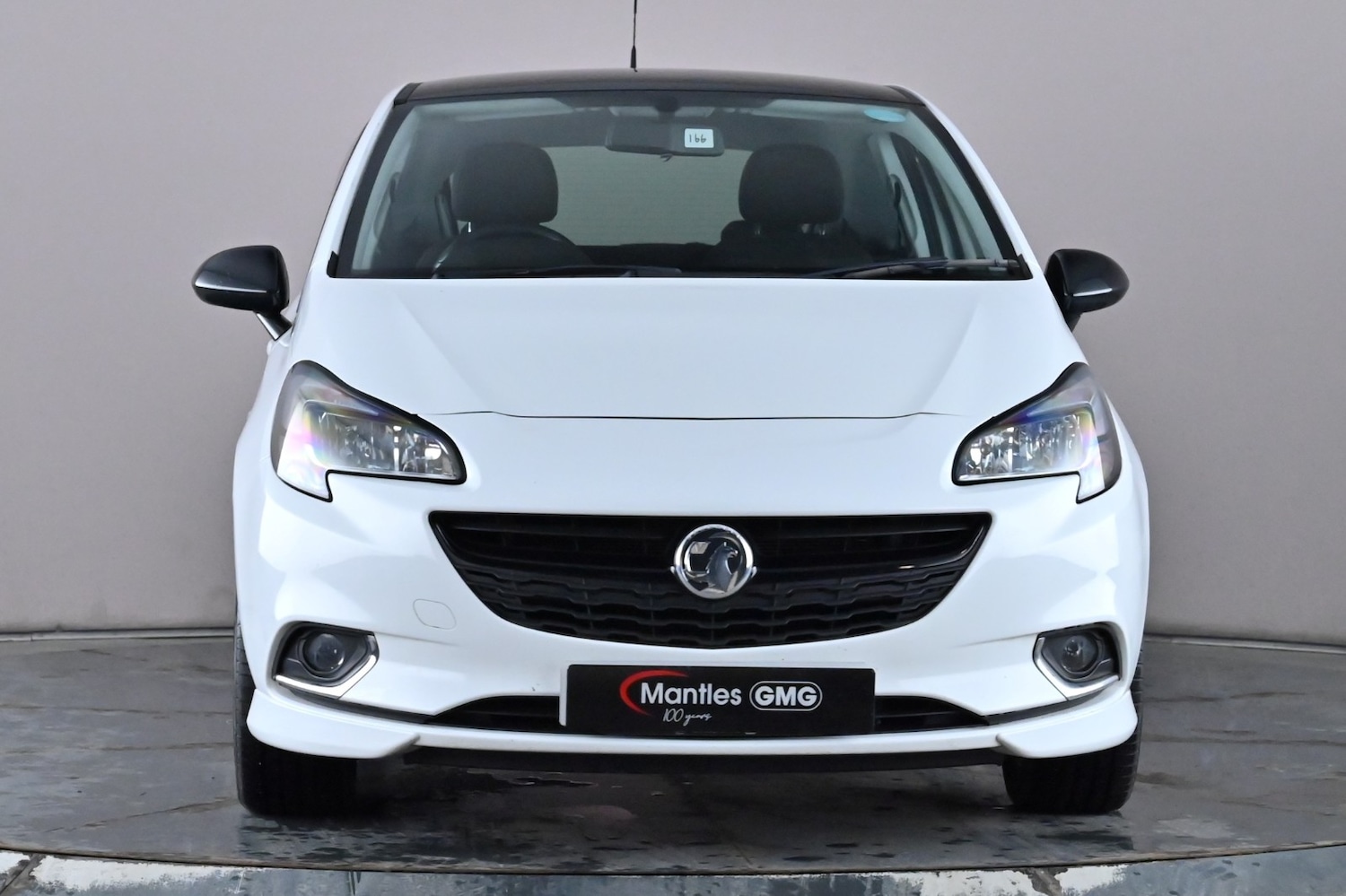 Used Vauxhall Corsa 2015 for sale - 77622264: Photo 2