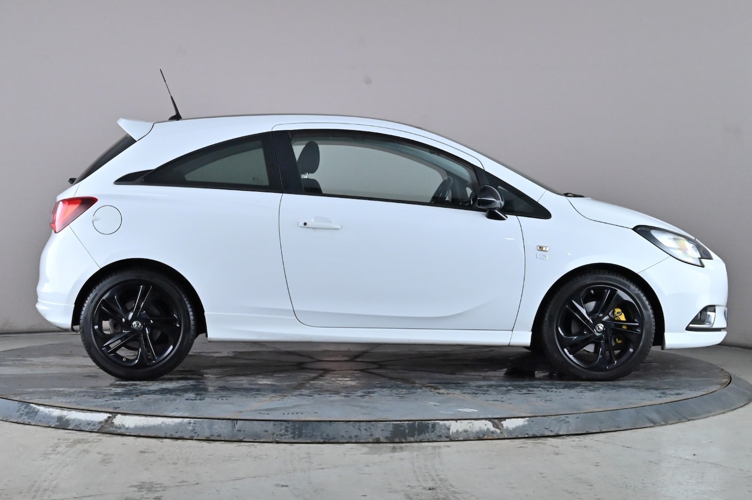 Used Vauxhall Corsa 2015 for sale - 77622264: Photo 3