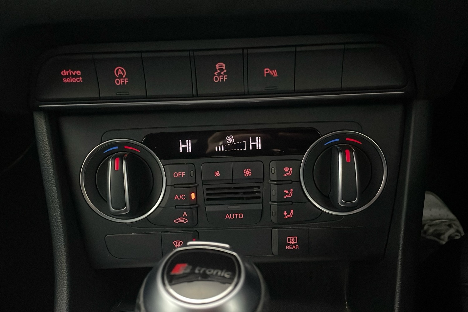 Used Audi Q3 2016 for sale - 76896751: Photo 13