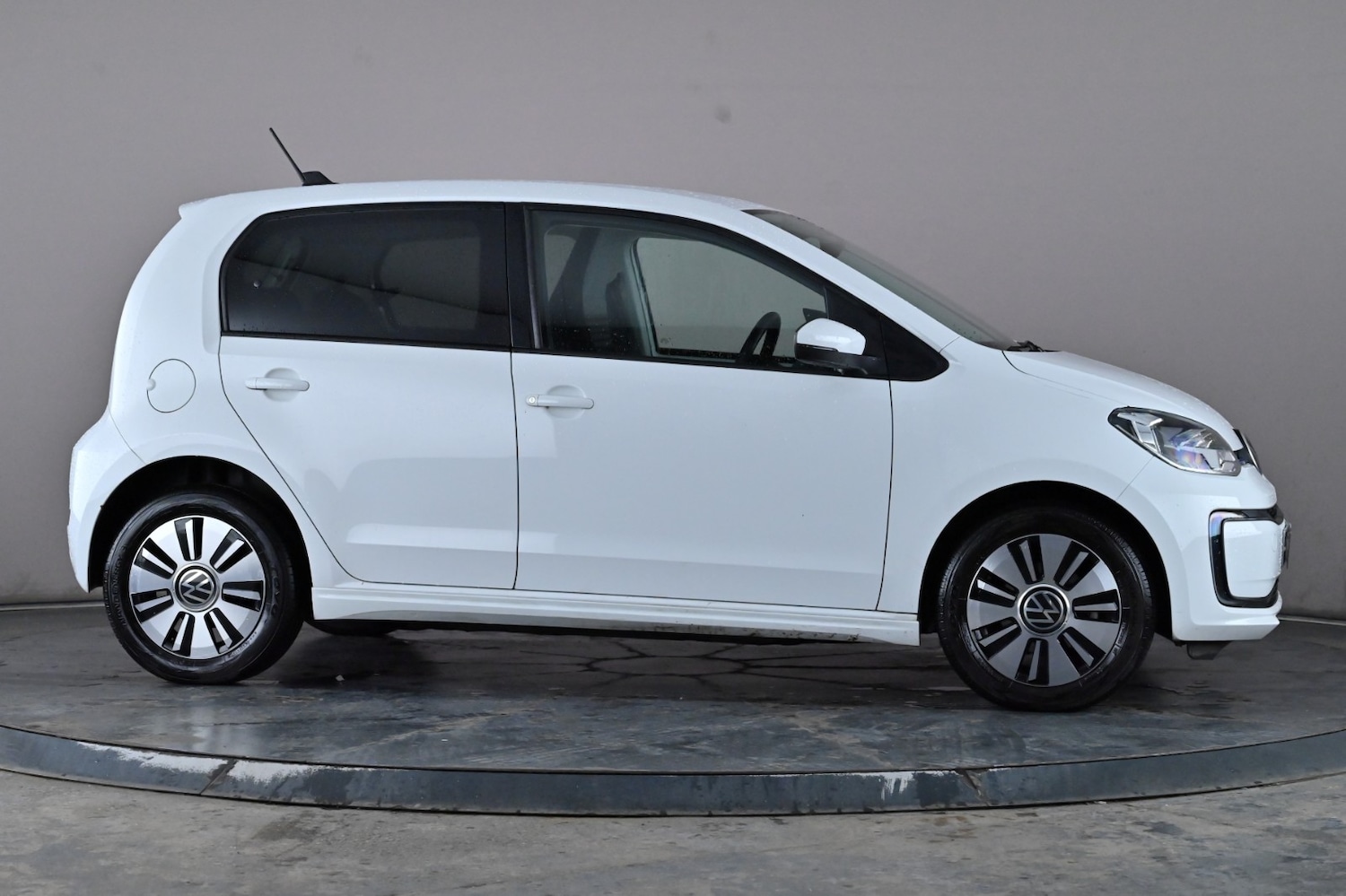 Used Volkswagen up! 2021 for sale - 76329034: Photo 3