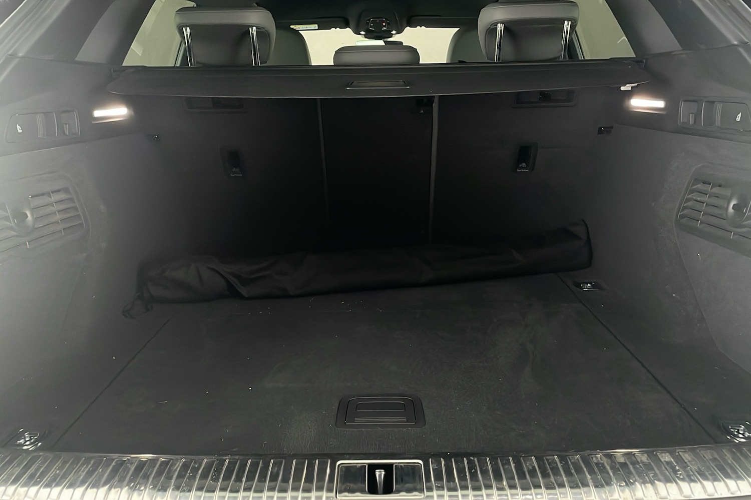 Used Audi e-tron 2021 for sale - 76173830: Photo 24