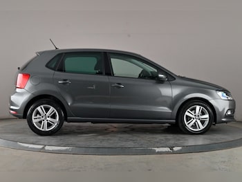 Used Volkswagen Polo 2016 for sale - 79418280: Photo