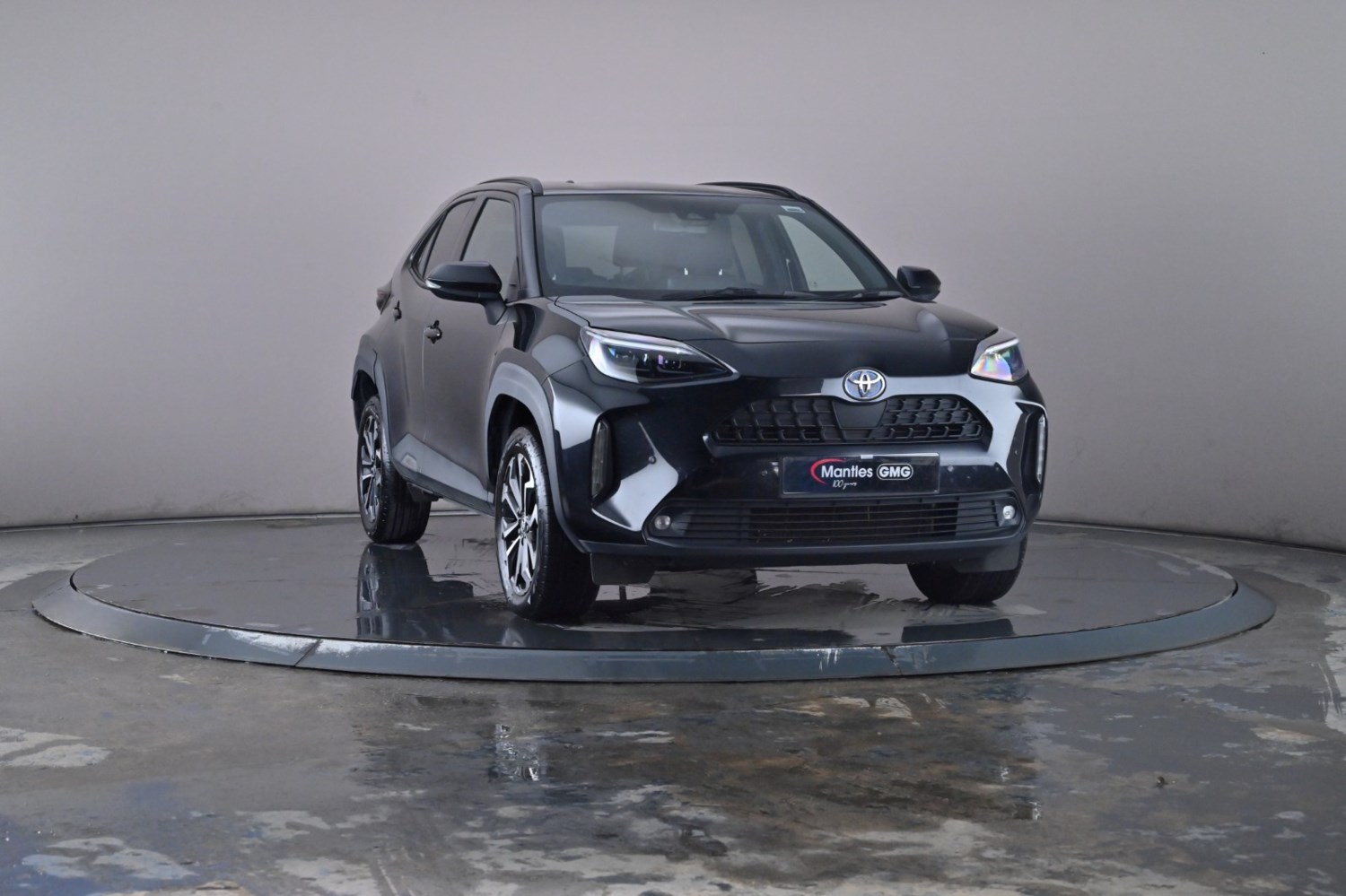 2023 Toyota Yaris Cross 1.5 Hybrid Design 5dr CVT Estate Hybrid Automatic - Picture 7 of 24