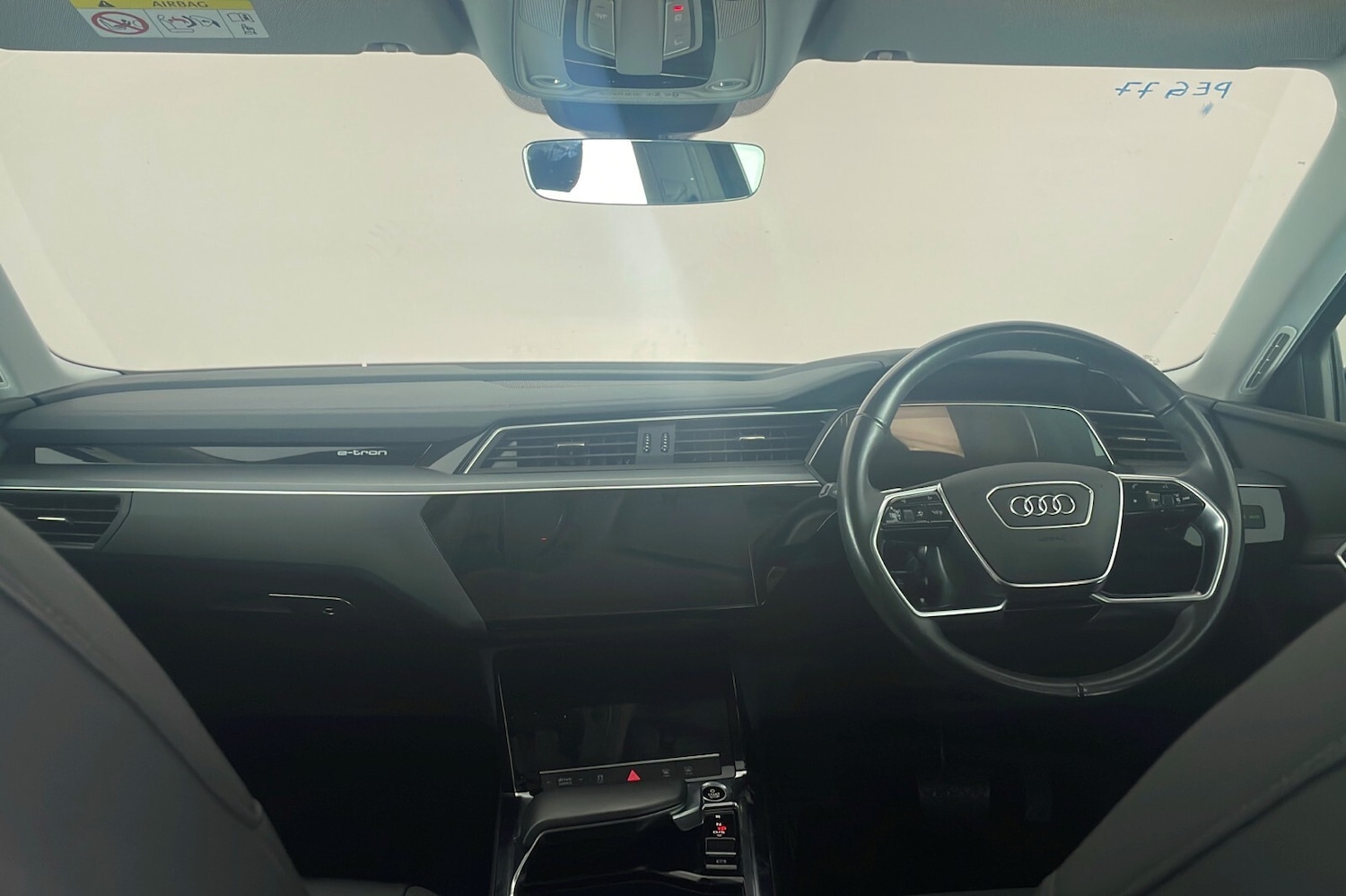 Used Audi e-tron 2022 for sale - 76754321: Photo 8