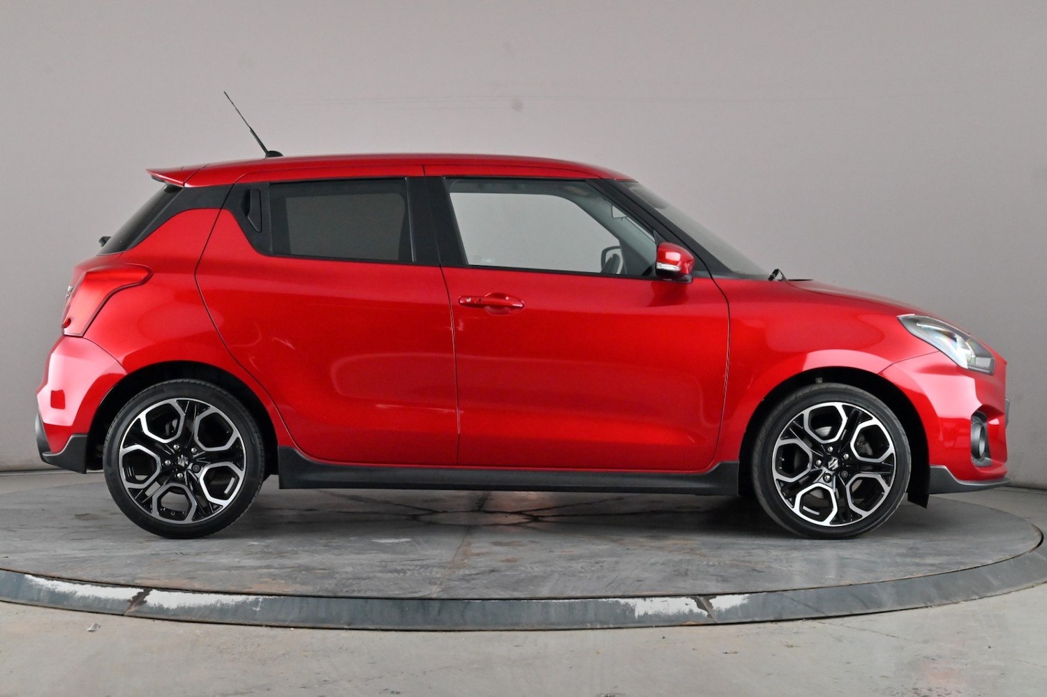 Used Suzuki Swift 2019 for sale - 78210593: Photo 3