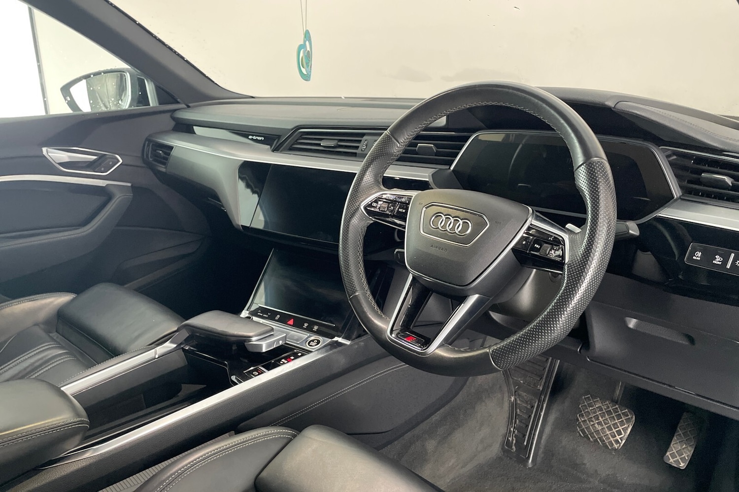 Used Audi e-tron 2021 for sale - 76660287: Photo 9
