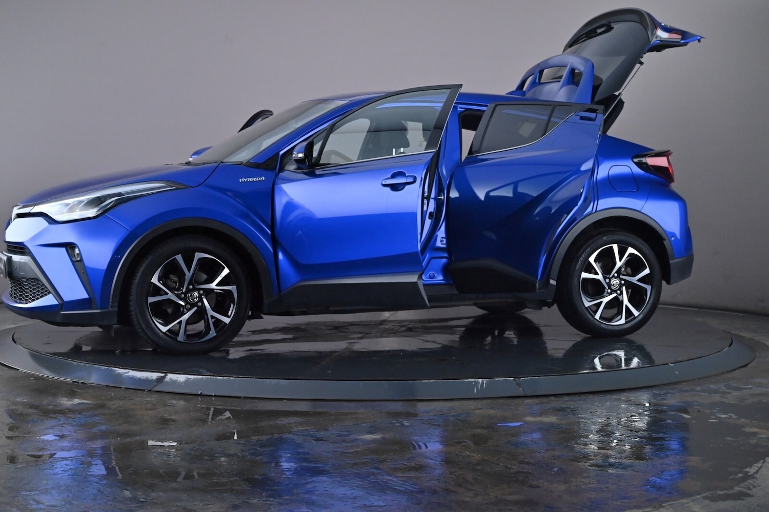 Used Toyota C-HR 2020 for sale - 76667958: Photo 47