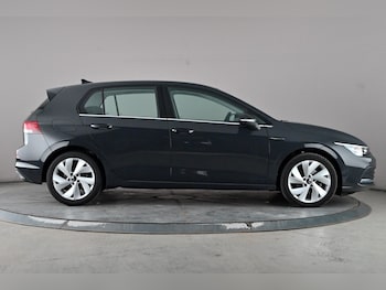 Used Volkswagen Golf 2022 for sale - 79010315: Photo