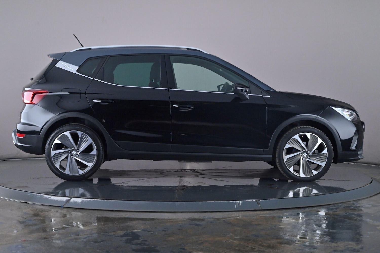 Used SEAT Arona 2023 for sale - 76667950: Photo 3