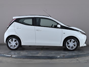 Used Toyota AYGO 2016 for sale - 76148824: Photo 3