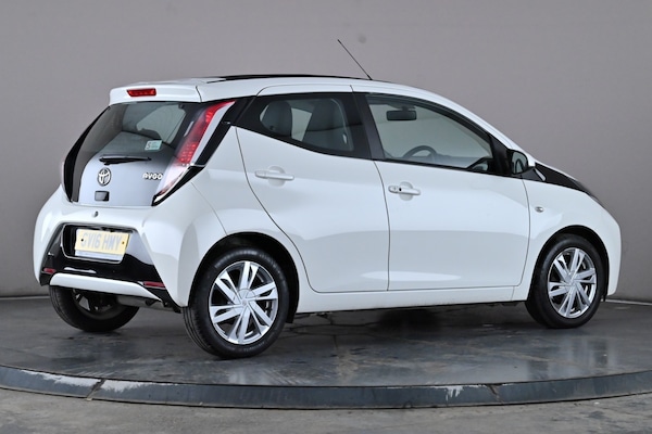 Used Toyota AYGO 2016 for sale - 76148824: Photo 6