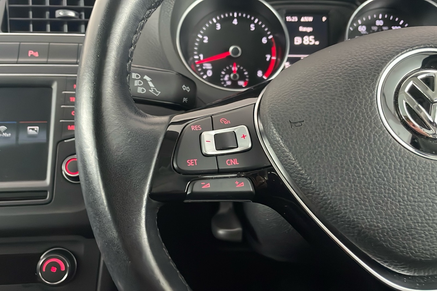 Used Volkswagen Polo 2015 for sale - 76030099: Photo 14