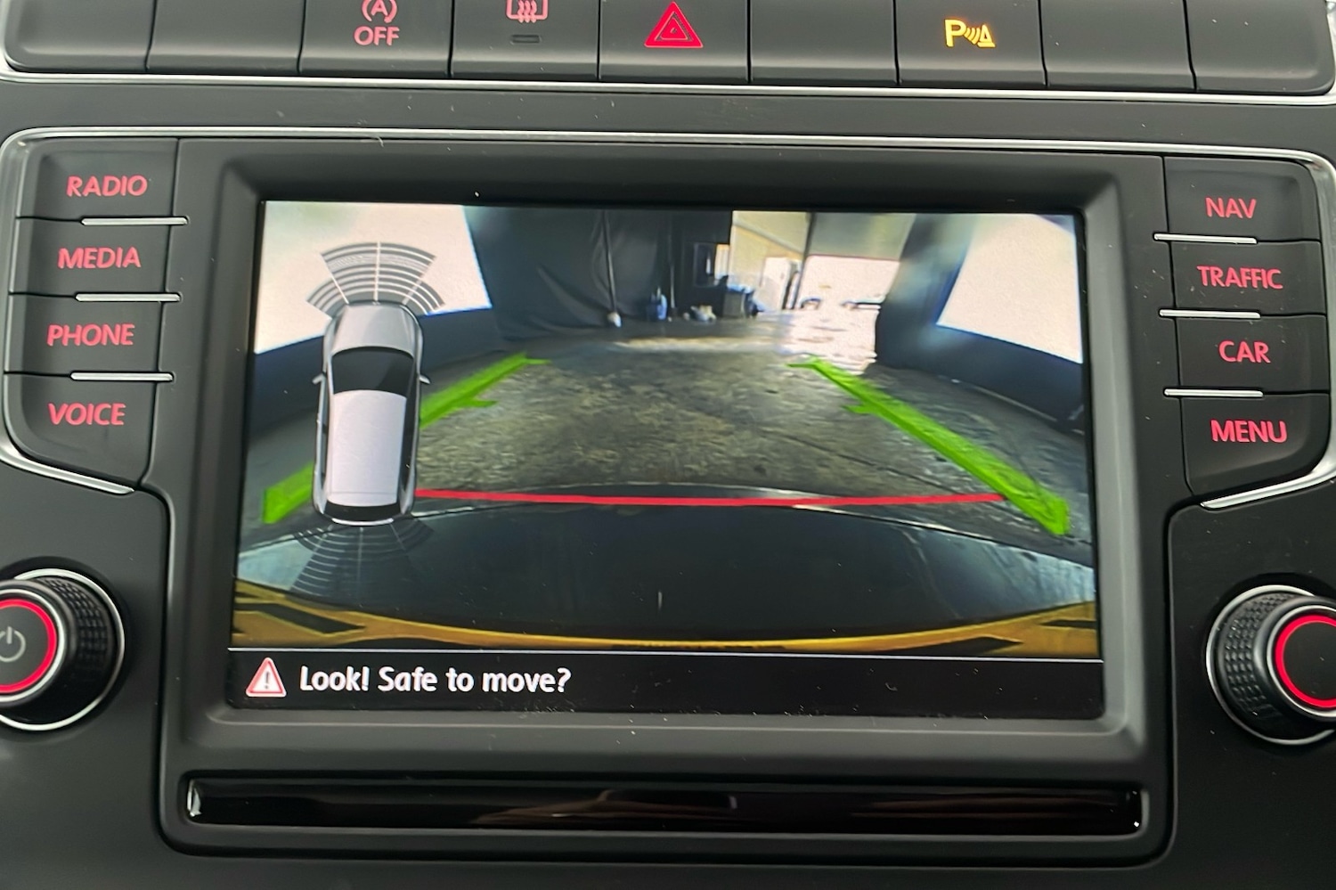 Used Volkswagen Polo 2015 for sale - 76030099: Photo 19