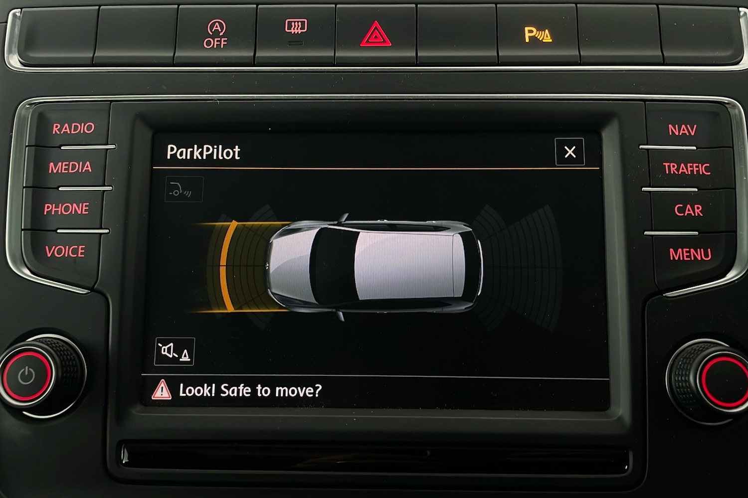 Used Volkswagen Polo 2015 for sale - 76030099: Photo 20