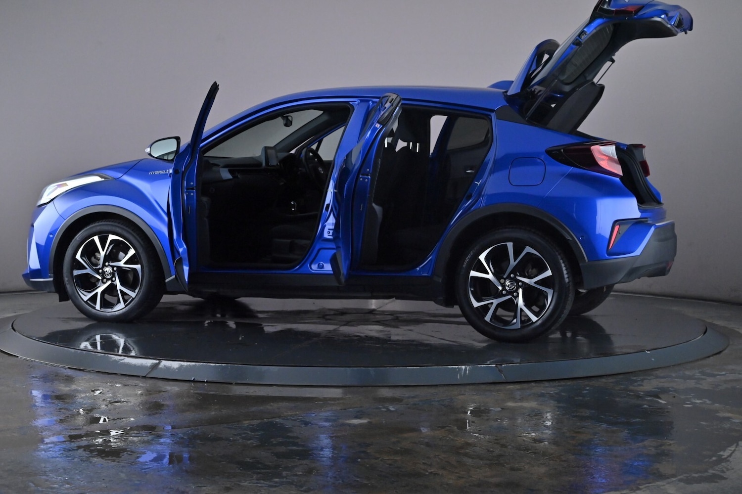 Used Toyota C-HR 2020 for sale - 76744642: Photo 51