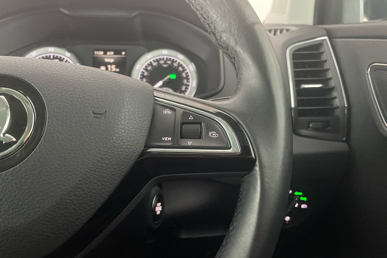 Used Skoda Karoq 2019 for sale - 76754298: Photo 16