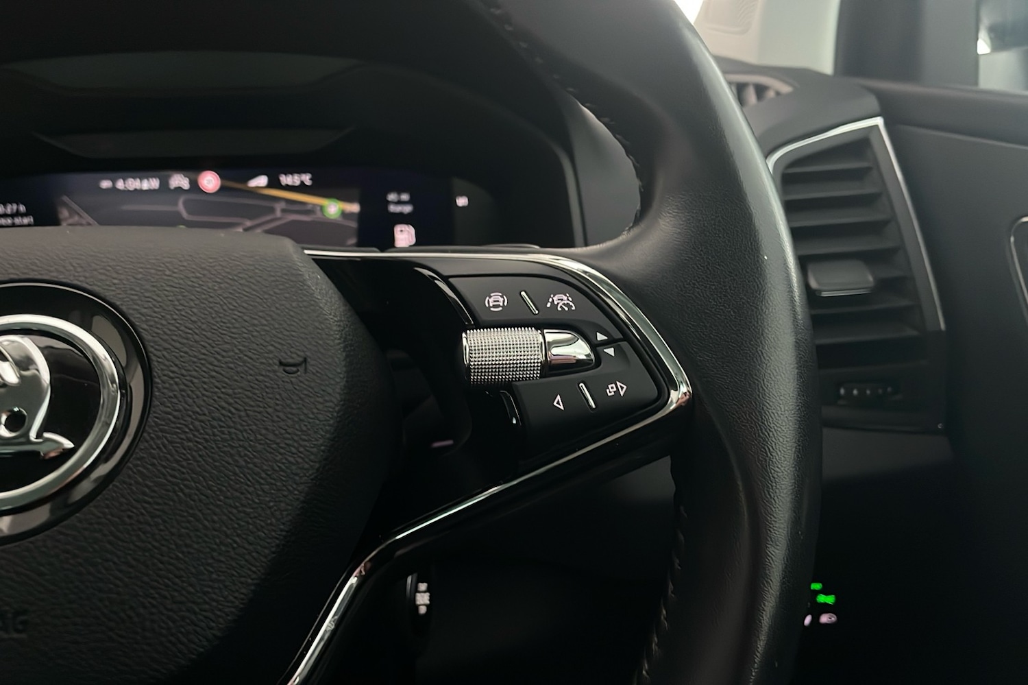 Used Skoda Karoq 2022 for sale - 76470827: Photo 16