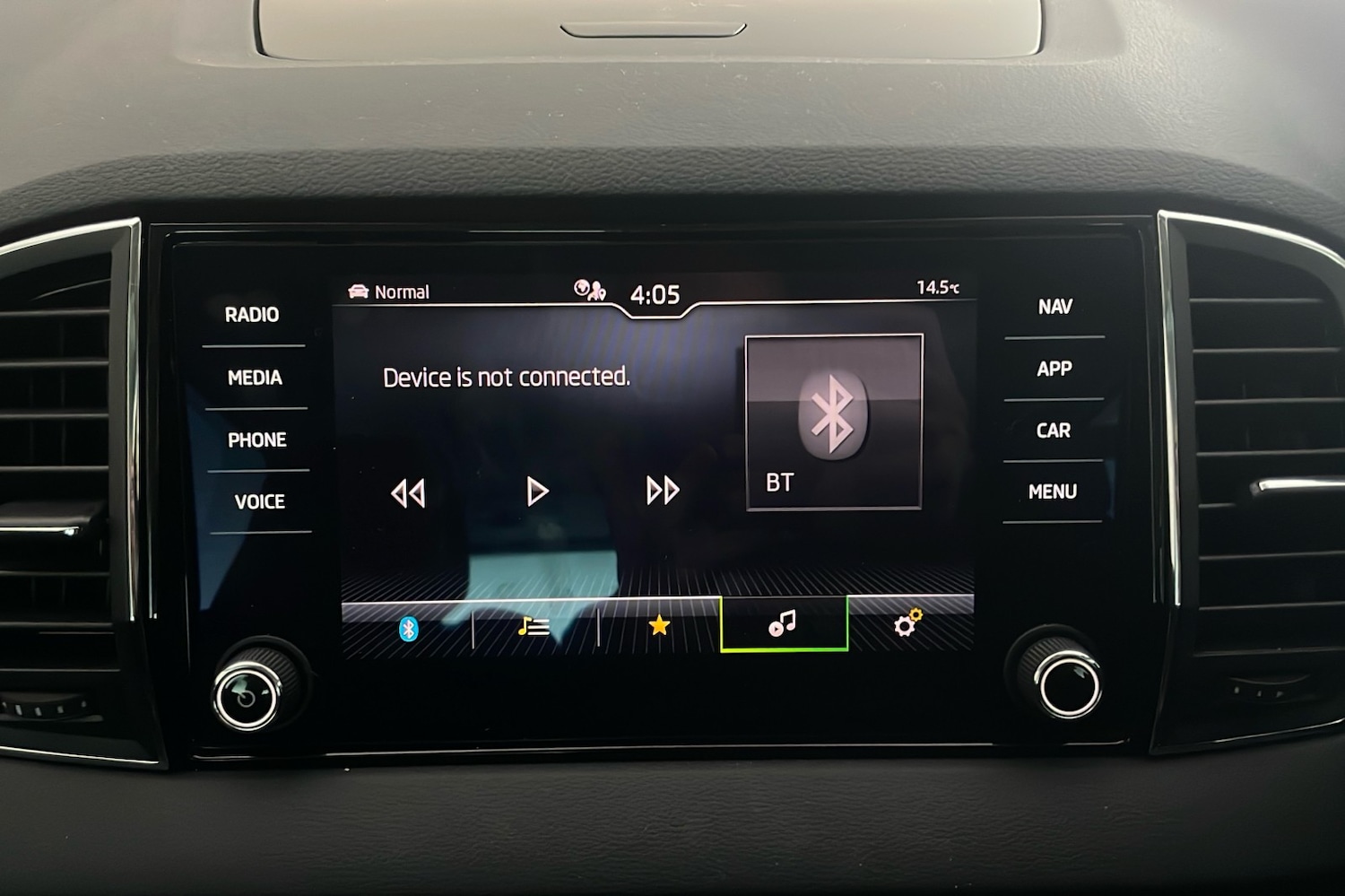 Used Skoda Karoq 2022 for sale - 76470827: Photo 17