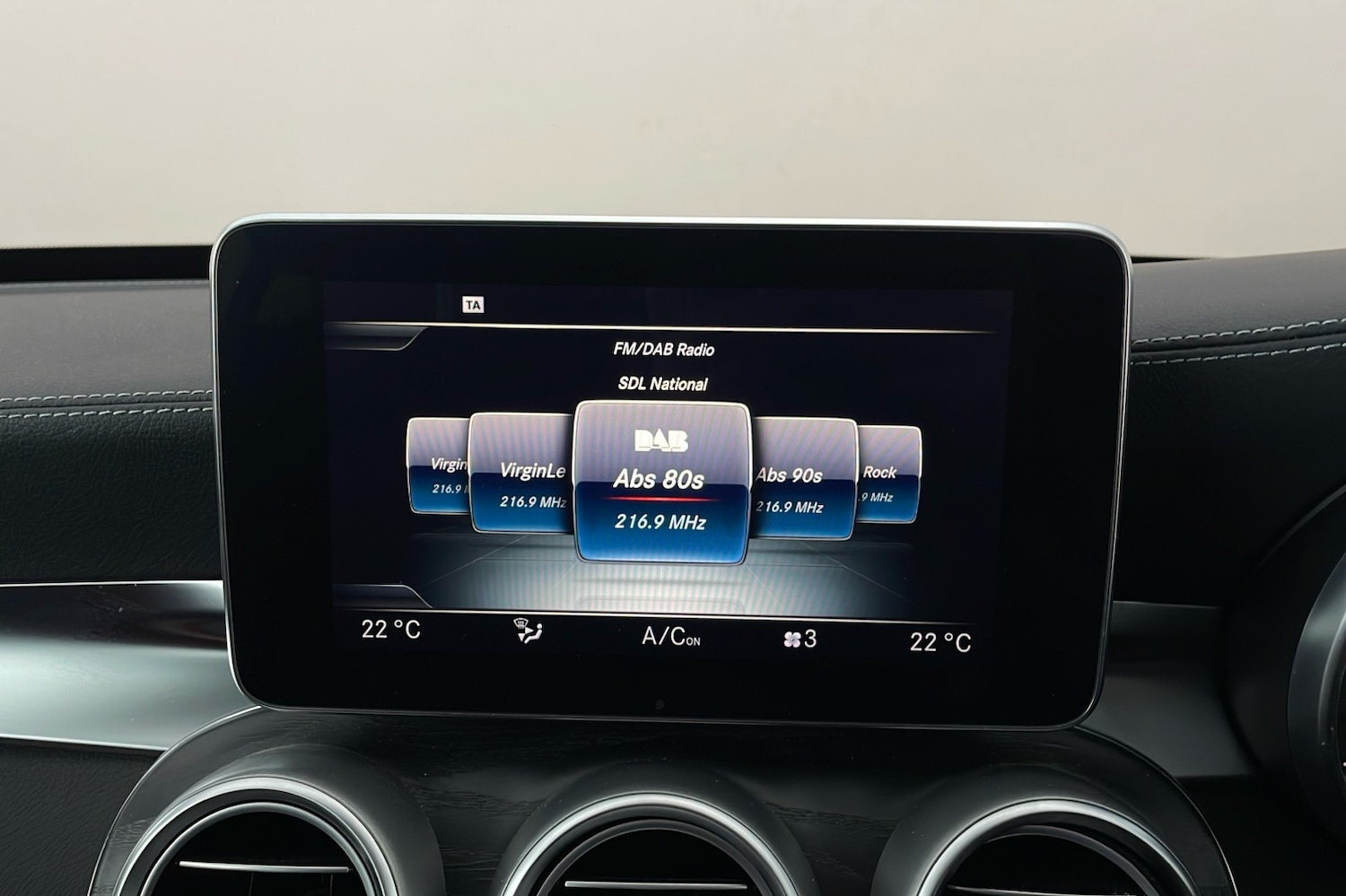 Used Mercedes-Benz C Class 2015 for sale - 77096841: Photo 17