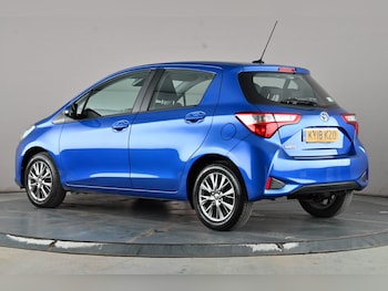 Used Toyota Yaris 2018 for sale - 78107201: Photo