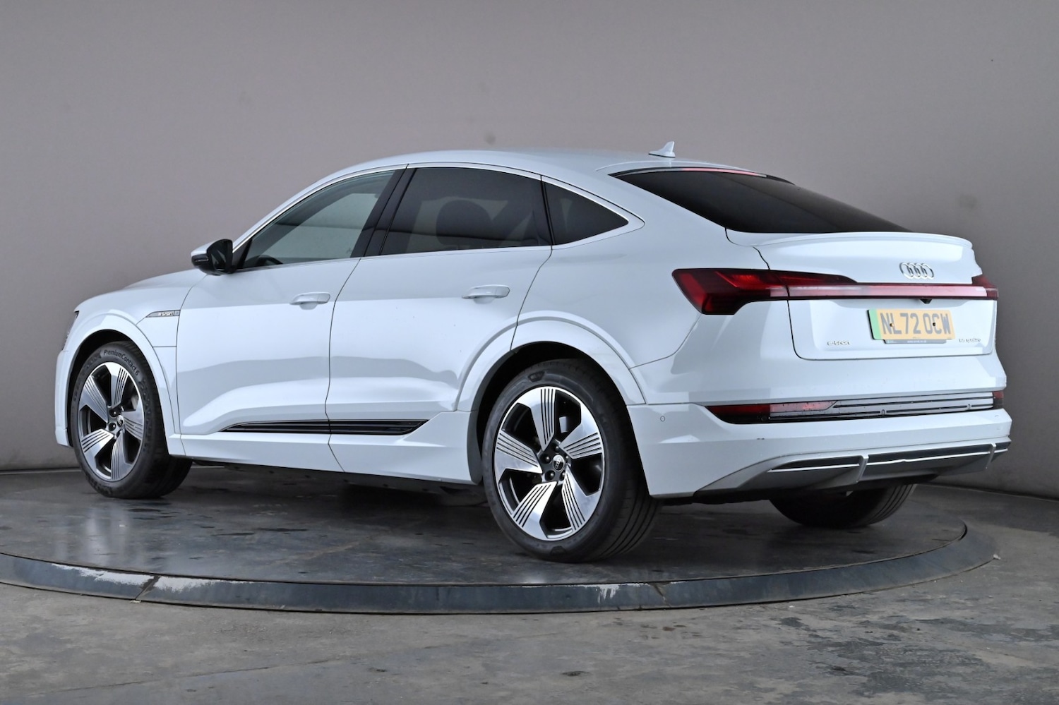 Used Audi e-tron 2022 for sale - 76390851: Photo 4