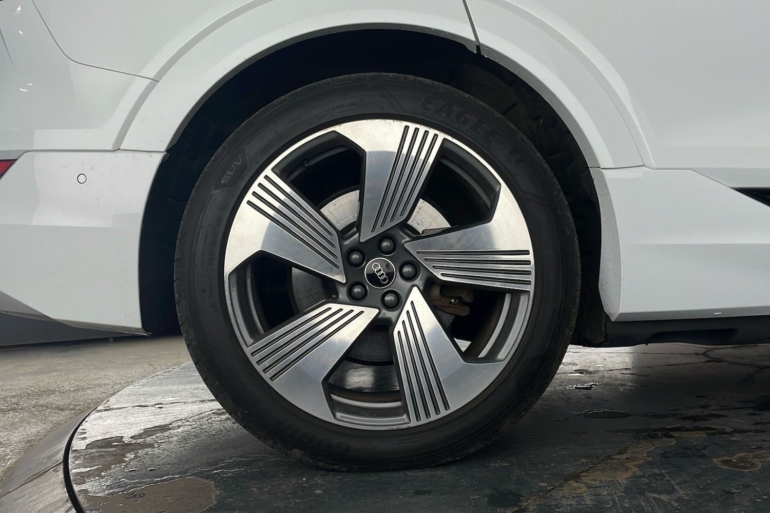 Used Audi e-tron 2022 for sale - 76390851: Photo 7