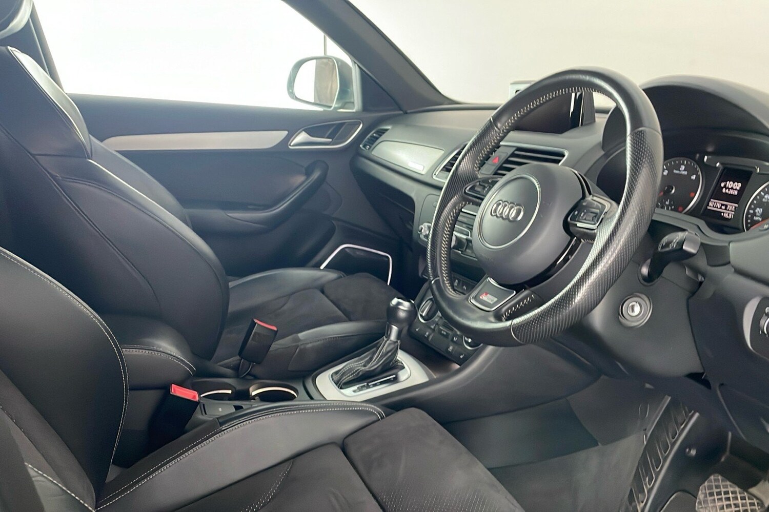 Used Audi Q3 2015 for sale - 78168361: Photo 10