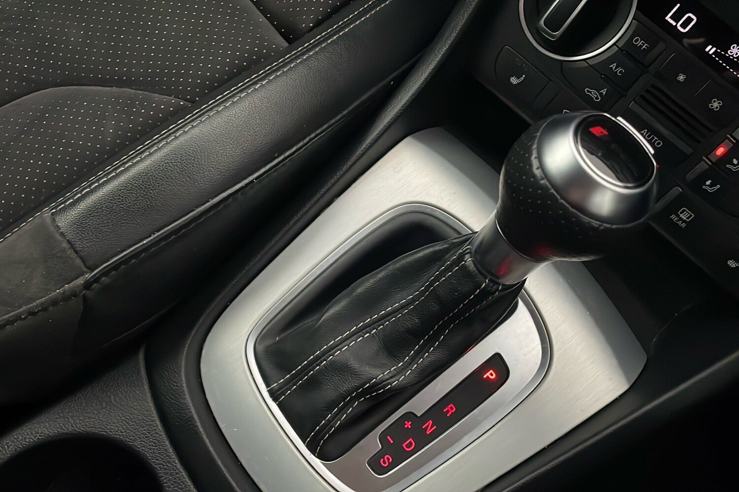 Used Audi Q3 2015 for sale - 78168361: Photo 11