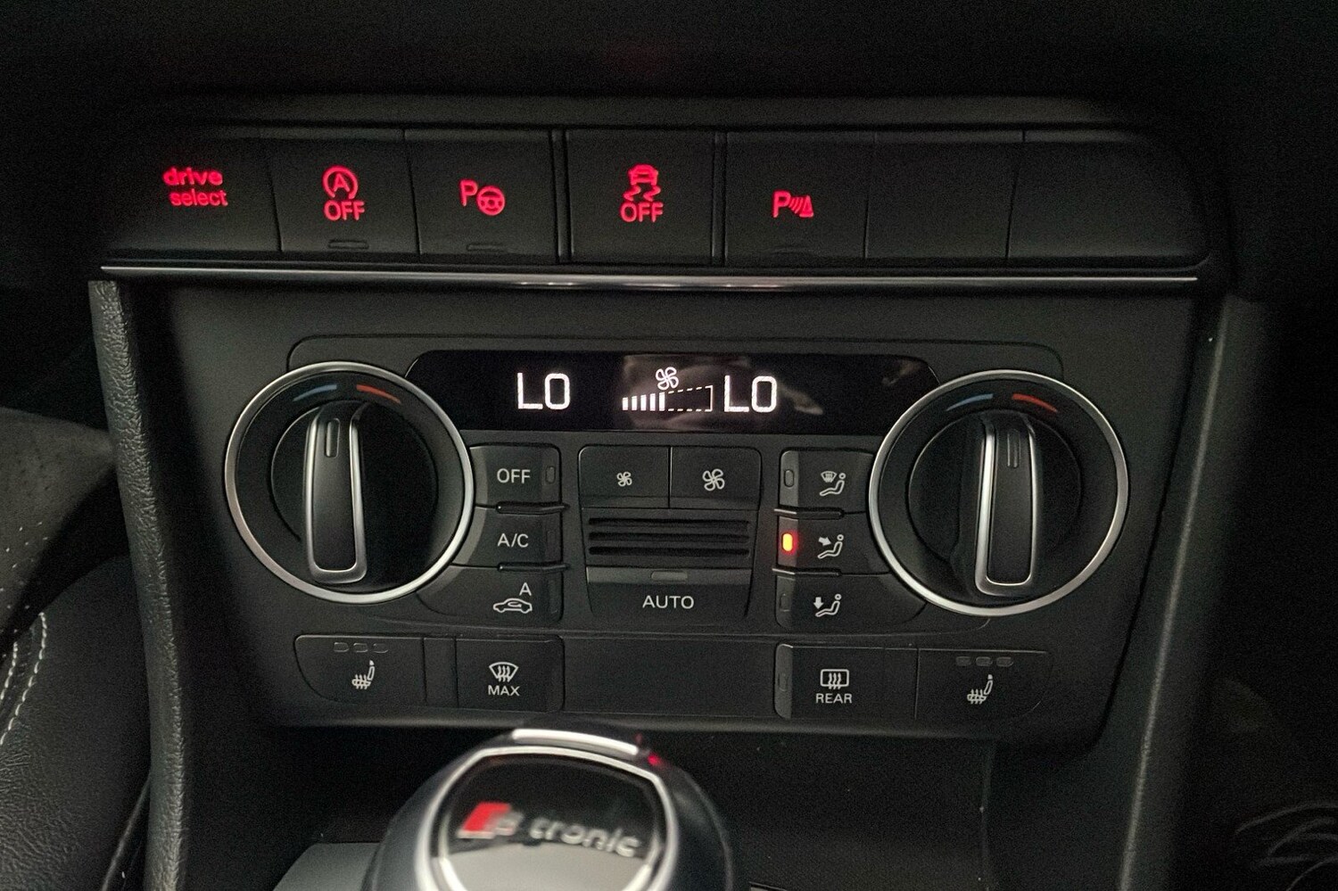 Used Audi Q3 2015 for sale - 78168361: Photo 12