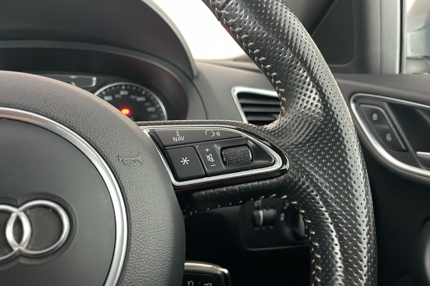 Used Audi Q3 2015 for sale - 78168361: Photo 14