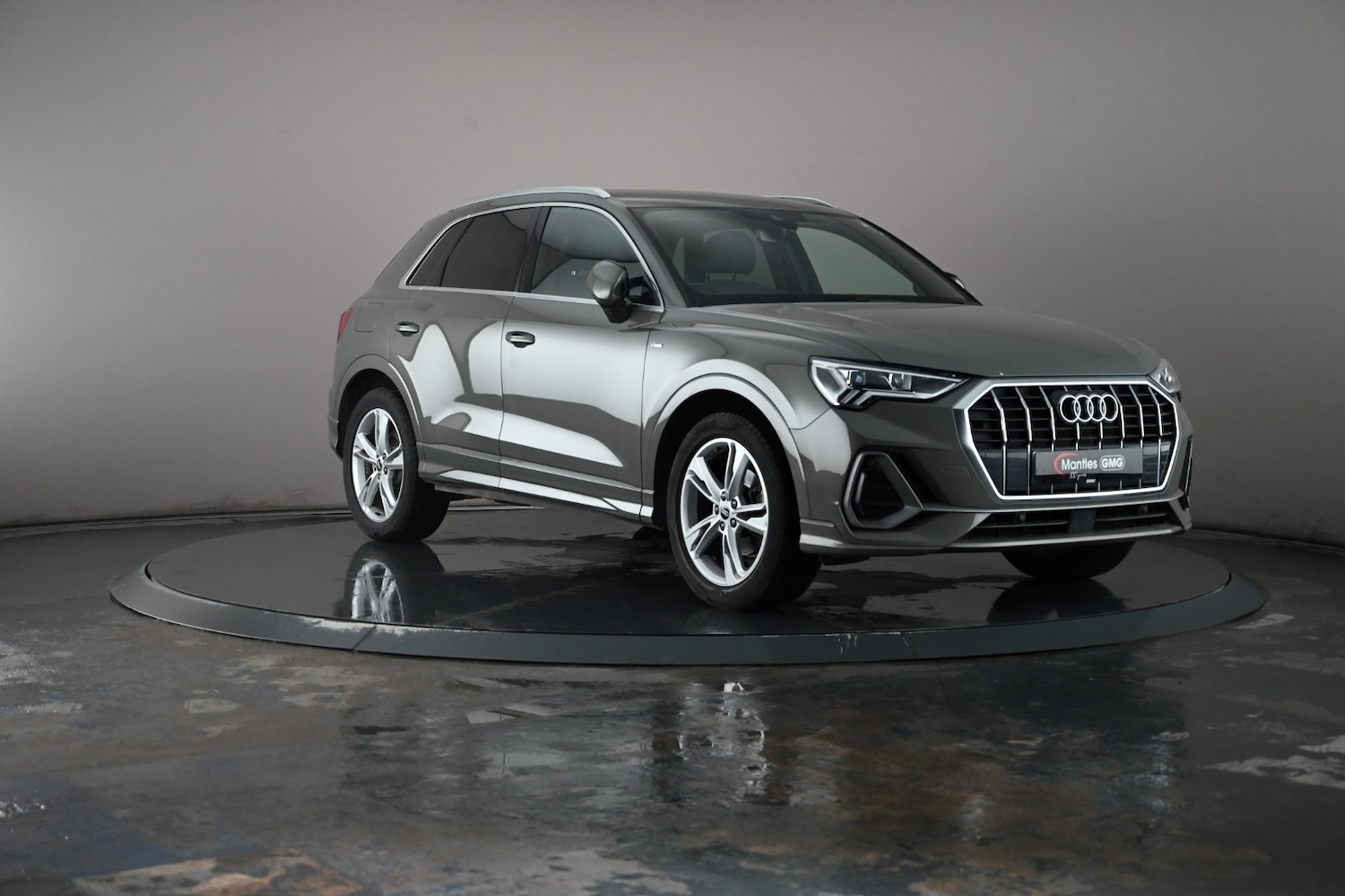 Used Audi Q3 2021 for sale - 76672288: Photo 2