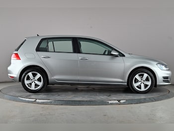 Used Volkswagen Golf 2015 for sale - 77822070: Photo