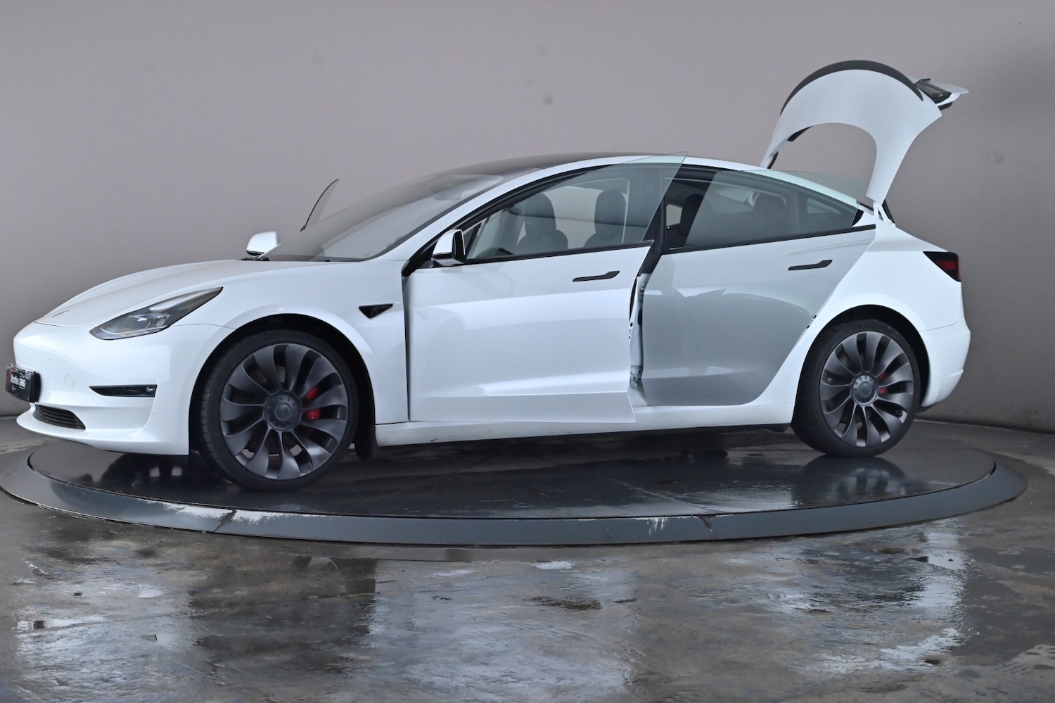 Used Tesla Model 3 2021 for sale - 76716557: Photo 48