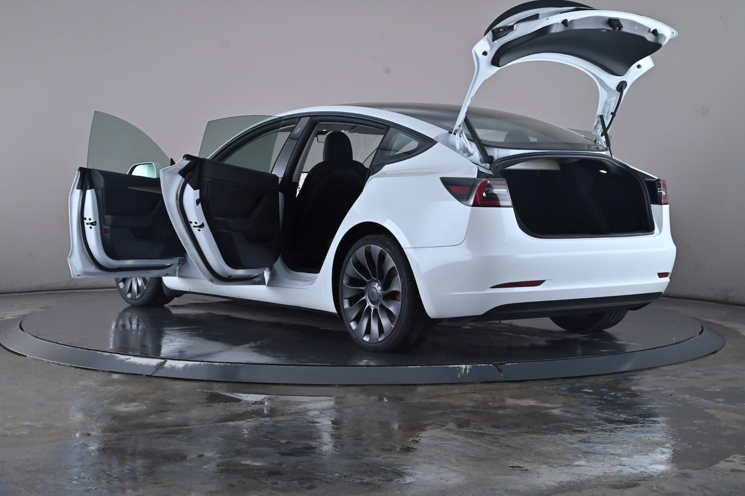 Used Tesla Model 3 2021 for sale - 76716557: Photo 56