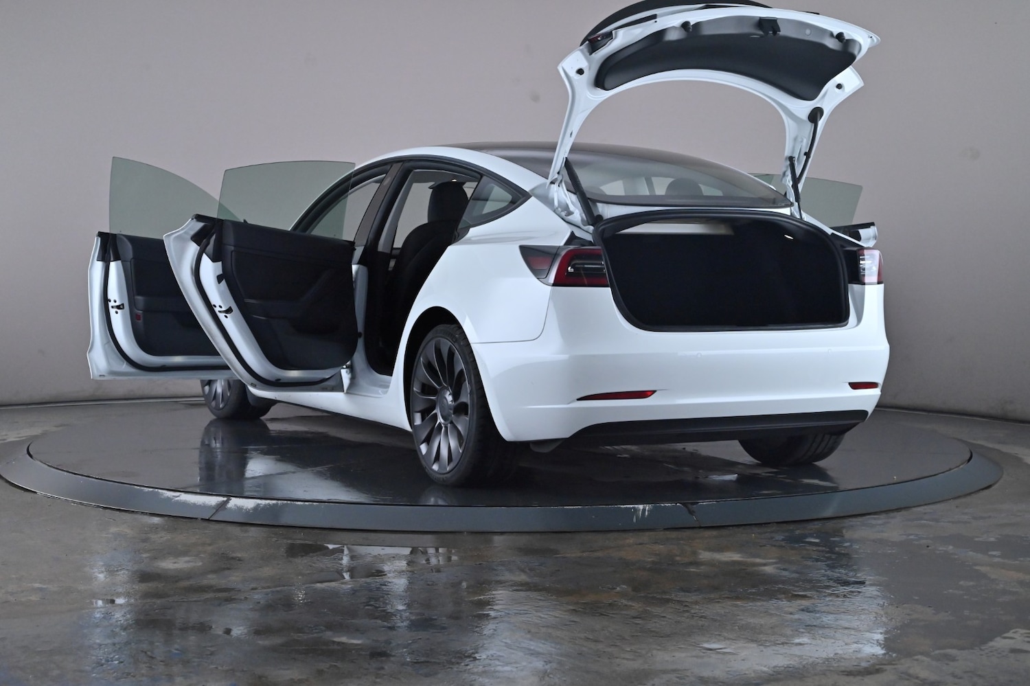 Used Tesla Model 3 2021 for sale - 76716557: Photo 57