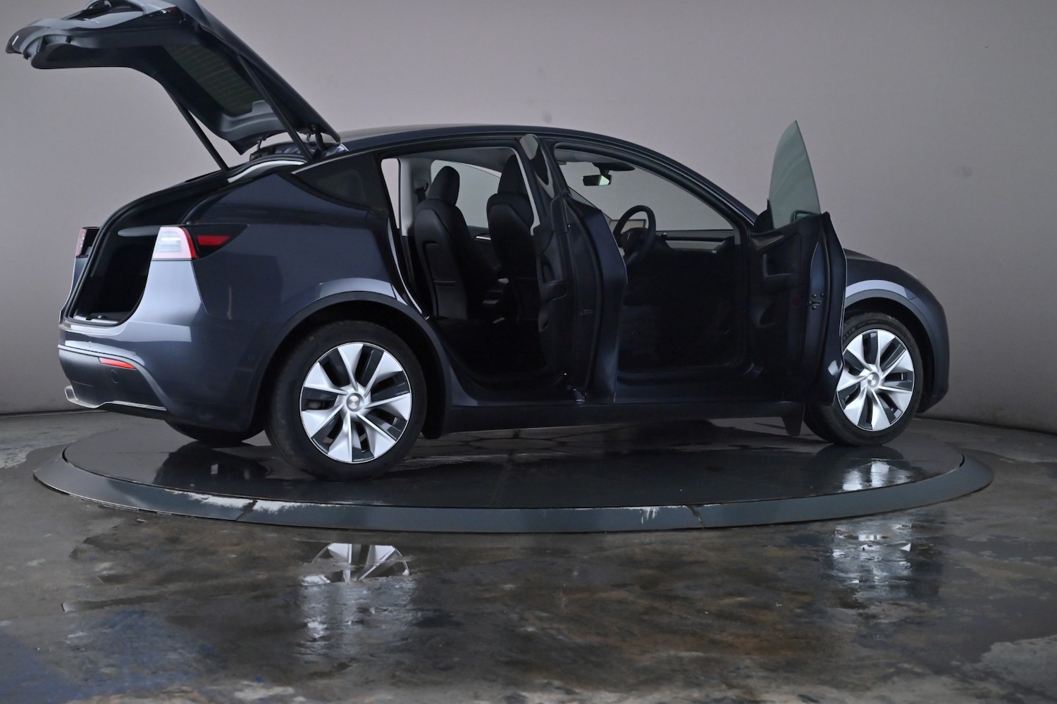 Used Tesla Model Y 2022 for sale - 76635223: Photo 66