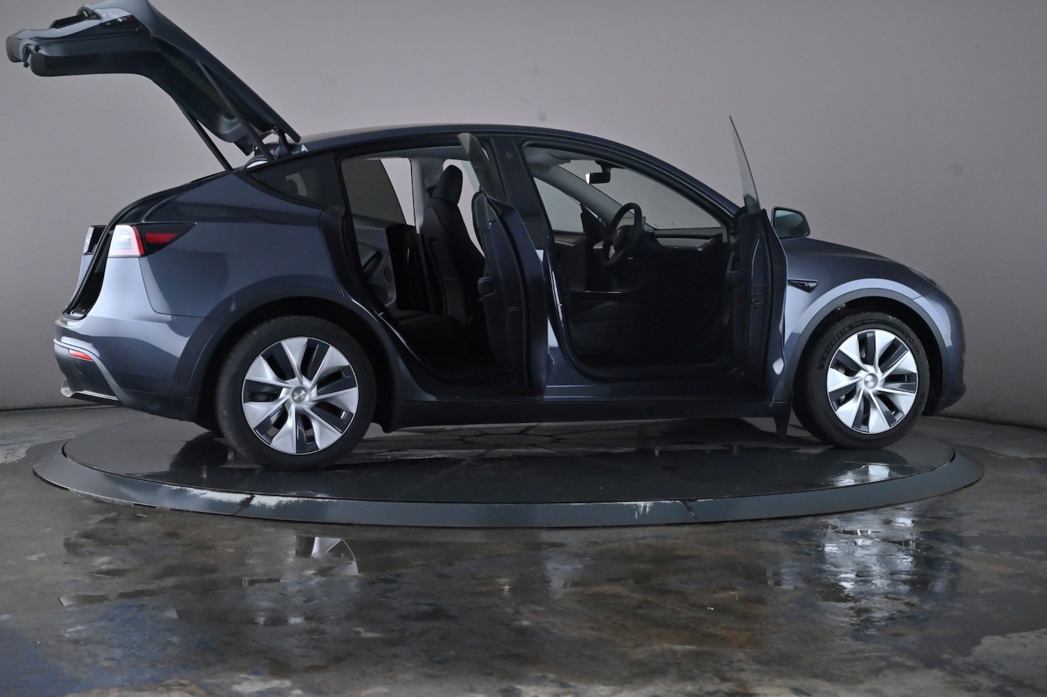 Used Tesla Model Y 2022 for sale - 76635223: Photo 67