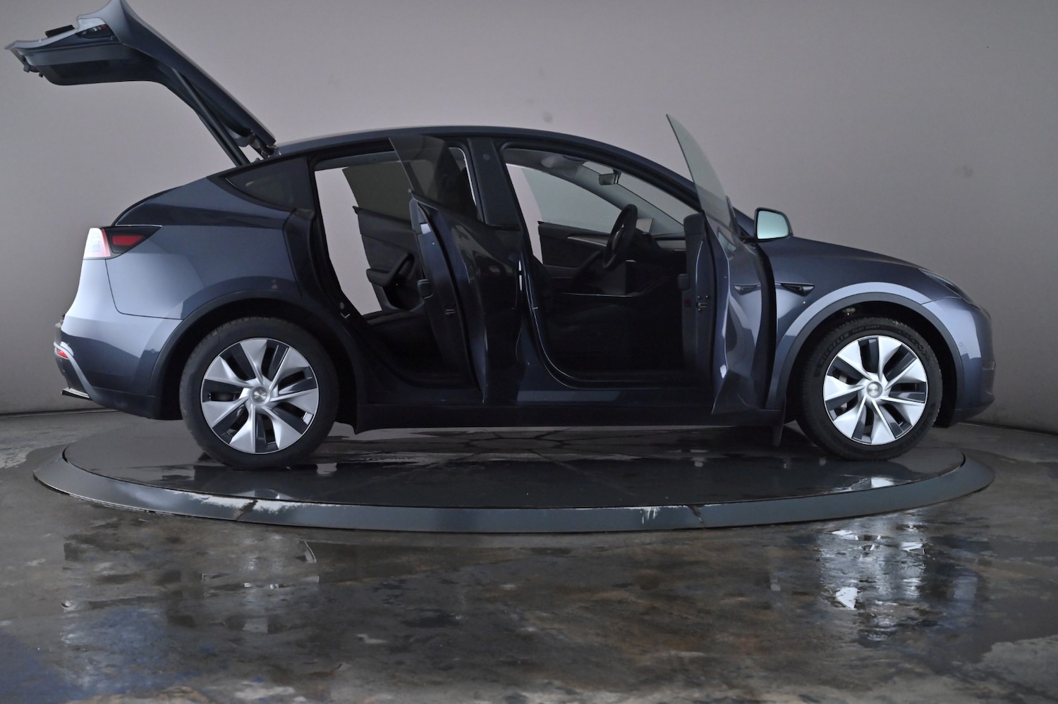 Used Tesla Model Y 2022 for sale - 76635223: Photo 68