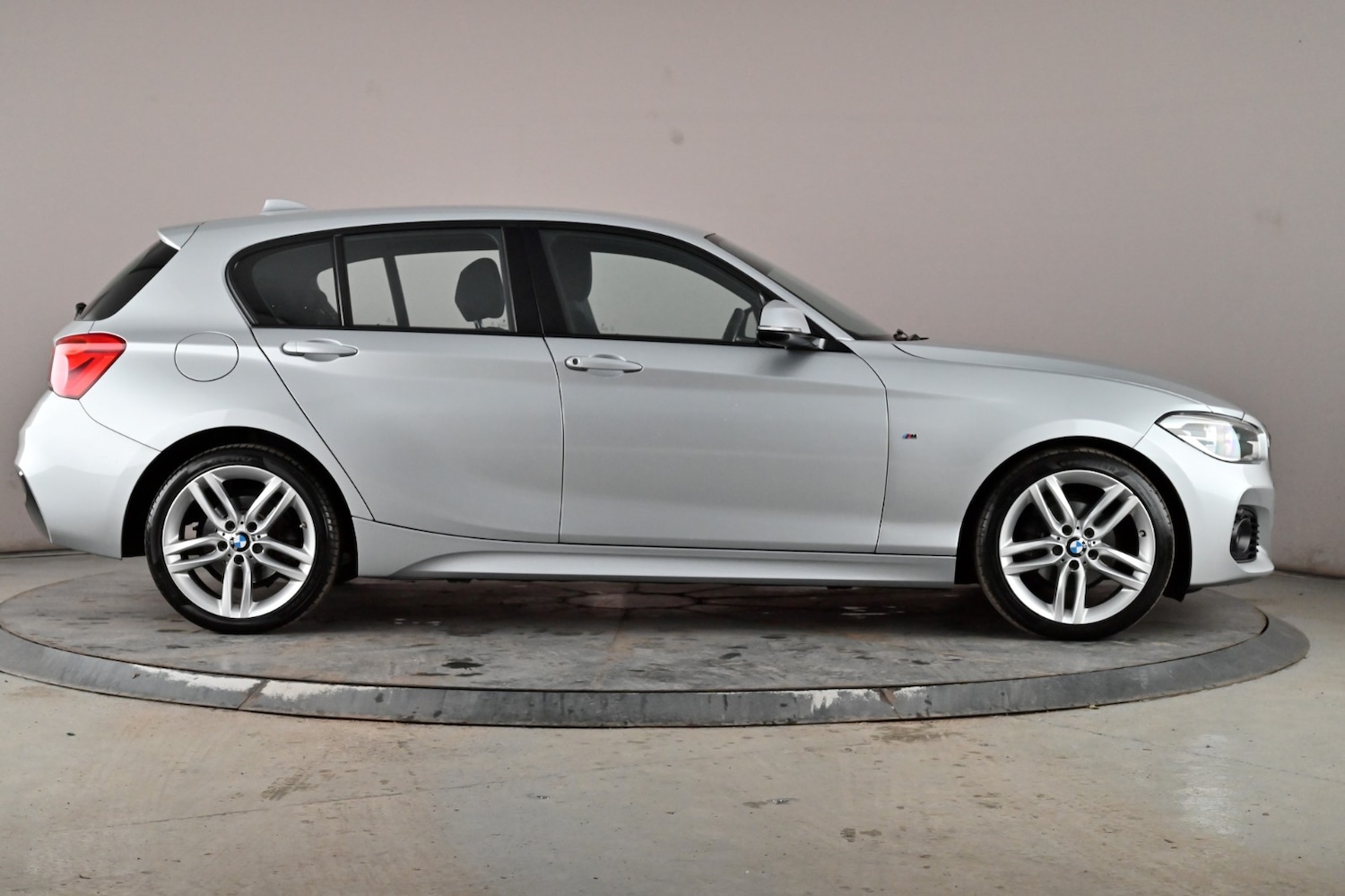 Used BMW 1 Series 2017 for sale - 76892974: Photo 3