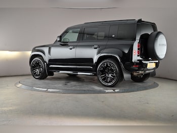 Used Land Rover Defender 110 2021 for sale - 79216951: Photo