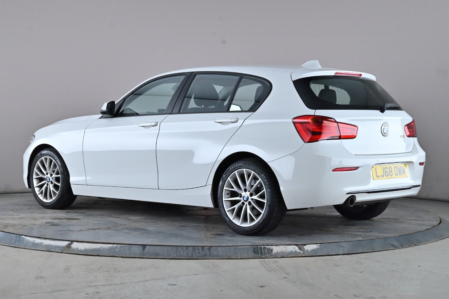 Used BMW 1 Series 2018 for sale - 77921136: Photo 4
