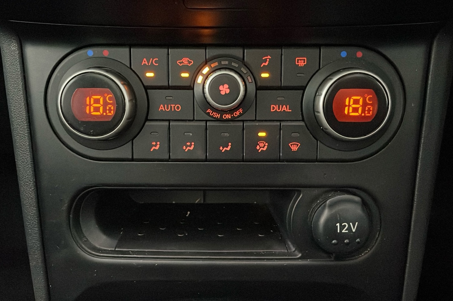 Used Nissan Qashqai 2013 for sale - 77781334: Photo 12