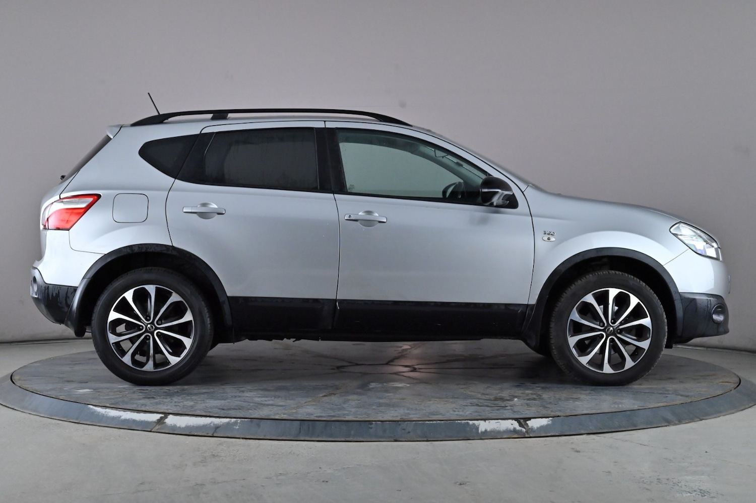Used Nissan Qashqai 2013 for sale - 77781334: Photo 3