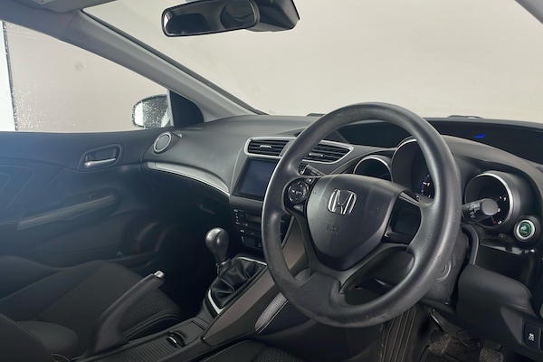 Used Honda Civic 2016 for sale - 76197872: Photo 10