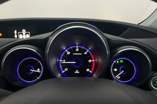 Used Honda Civic 2016 for sale - 76197872: Photo 12