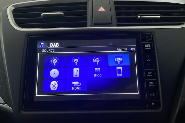 Used Honda Civic 2016 for sale - 76197872: Photo 16