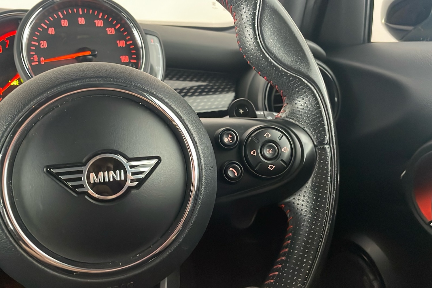 Used MINI Hatch 2020 for sale - 76197809: Photo 16