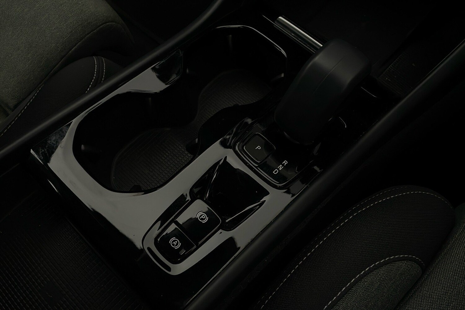 Used Volvo XC40 2022 for sale - 78219541: Photo 11