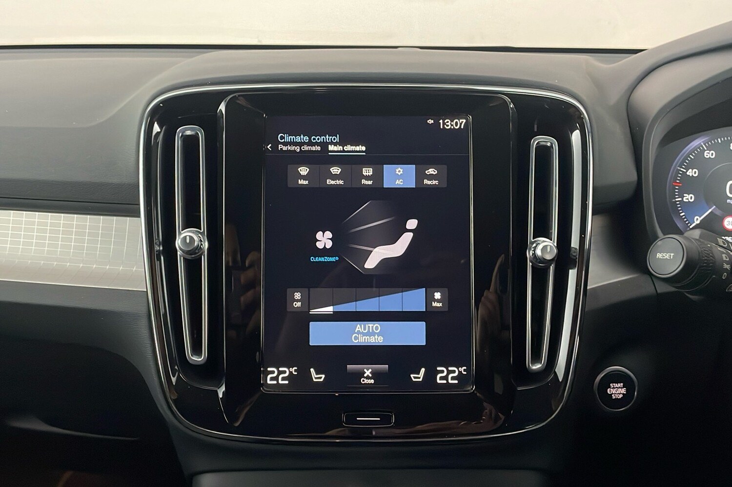 Used Volvo XC40 2022 for sale - 78219541: Photo 13