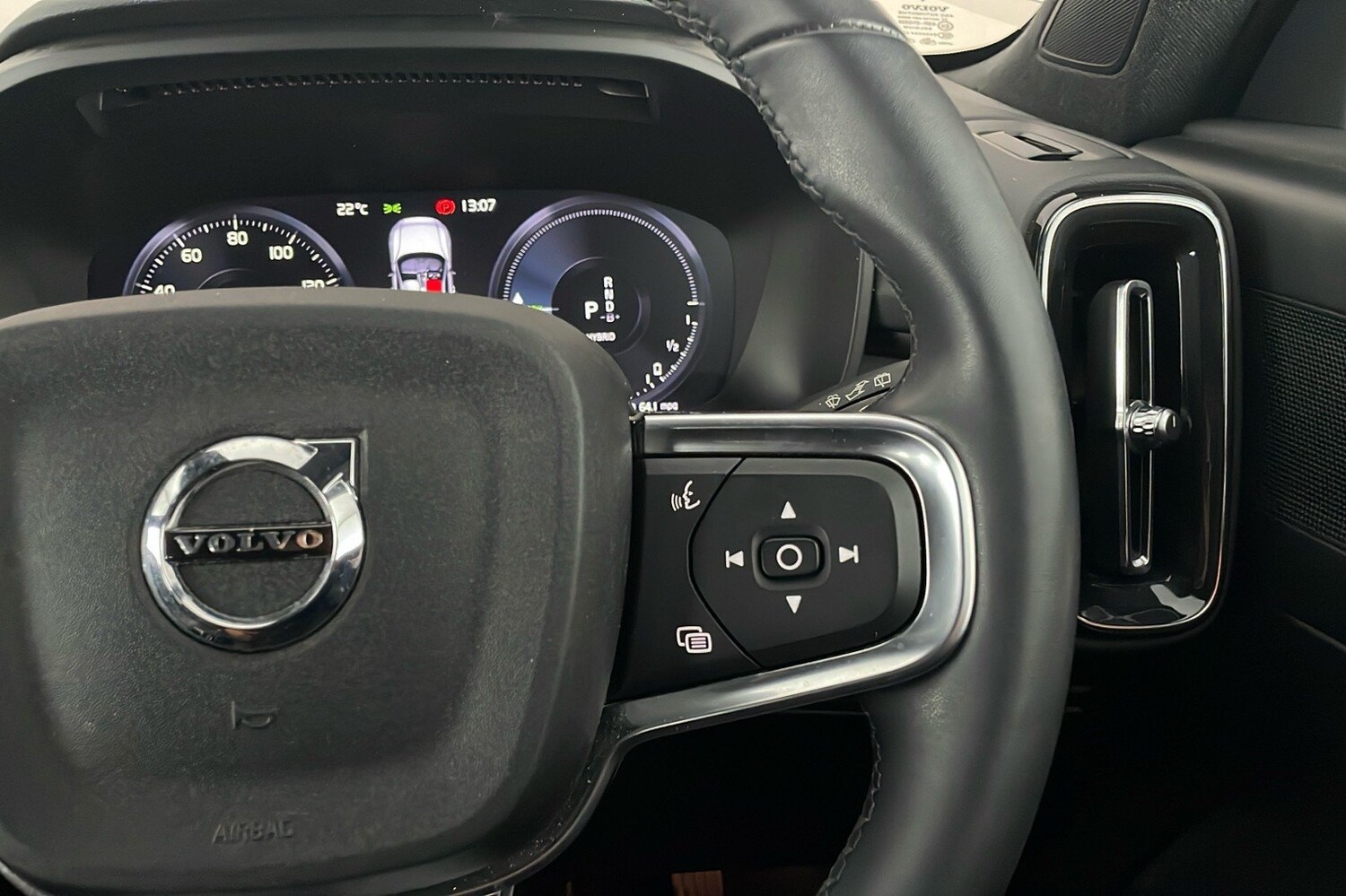 Used Volvo XC40 2022 for sale - 78219541: Photo 15